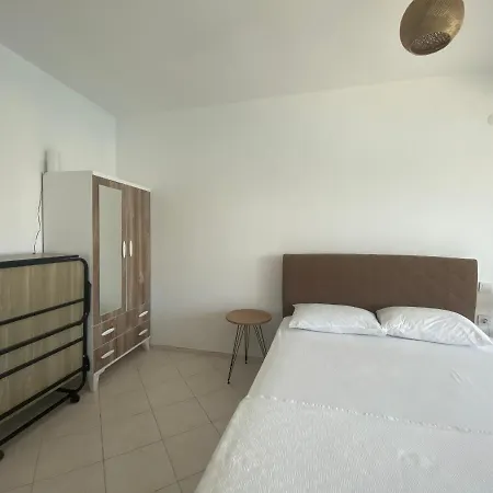 Yat Limanı Denize Sıfır Geniş Daire * Datça